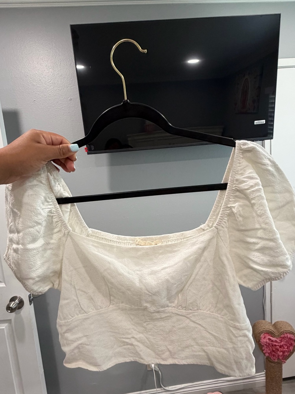 La Hearts White Puff Sleeve Square Crop Top